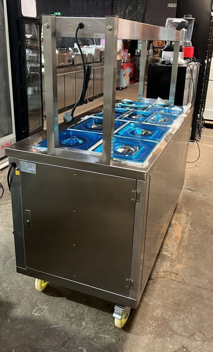 Heated Buffet Gantry with Wet Bain Marie Top and Integrated Hot Cupboard - Image 3