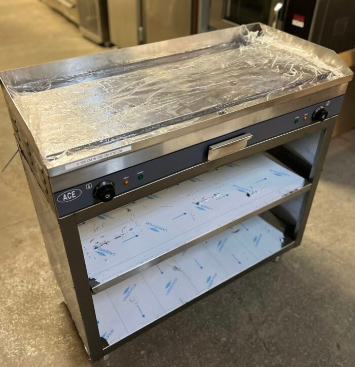 Electric steel Griddle with Two Burners & Stainless Steel Shelves - Image 2