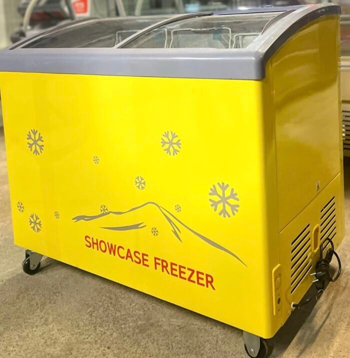 Display Sliding Door Chest Freezer - Image 2