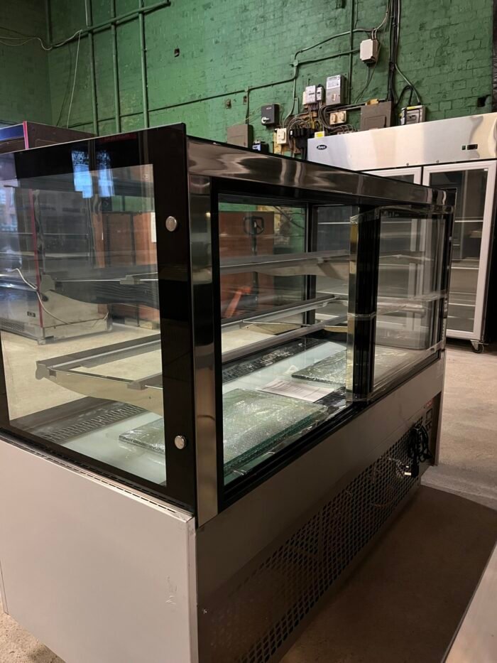 Commercial Cake Fridge Display - Image 6
