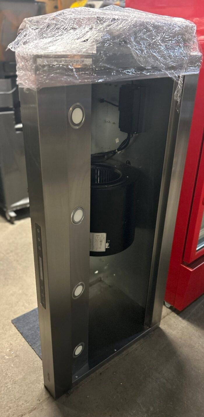 Extractor Fan/Hood - Image 5