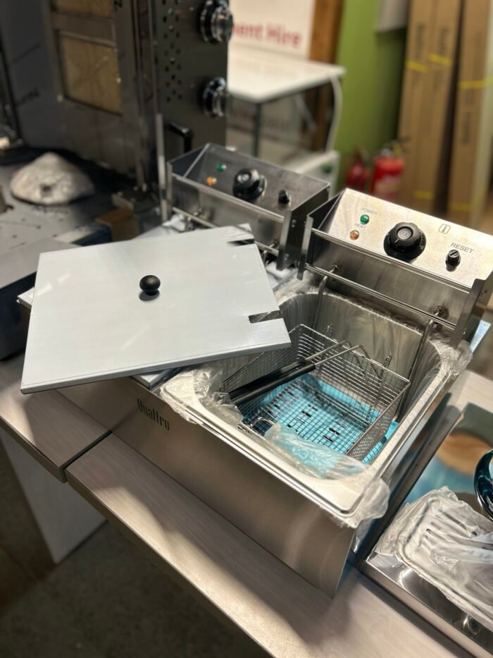 Twin tank 2 x 9 litre commercial electric fryer - Image 3