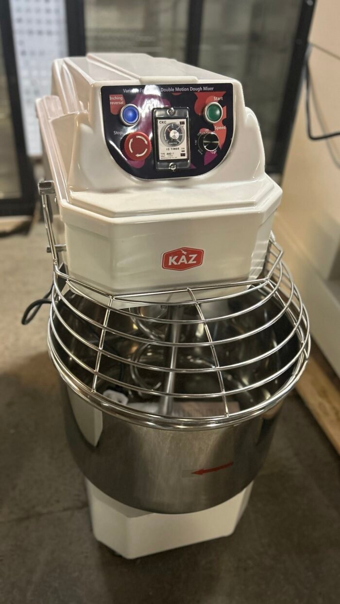 30 Litre Dough Mixer - Image 3