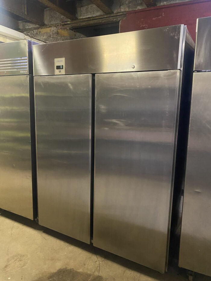 Williams Double stainless steel fridge - Image 8