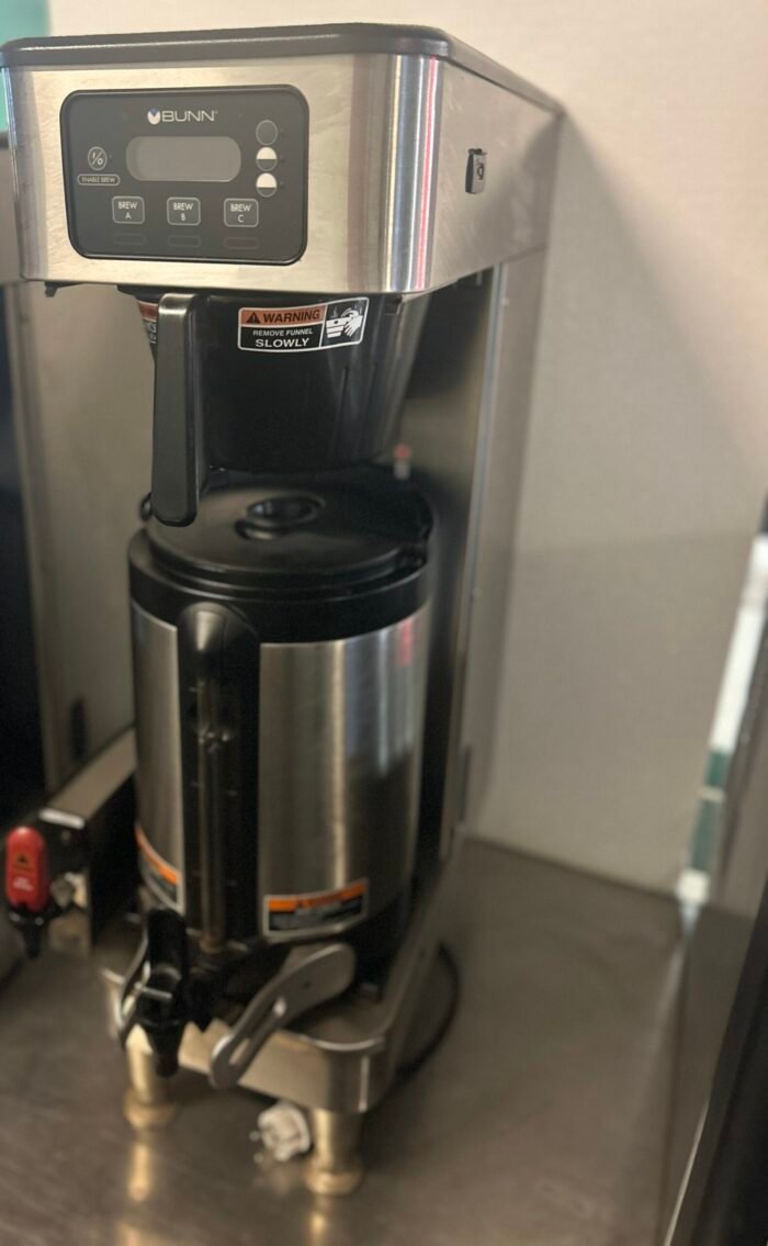 Infusion Coffee Brewer with Thermal Server (1.5 Gallon) - Image 3