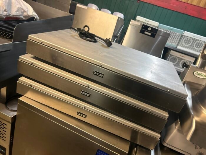 Lincat seal counter top heated display base - Image 3