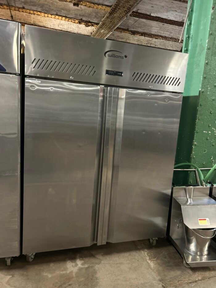 Williams Double stainless steel fridge - Image 4