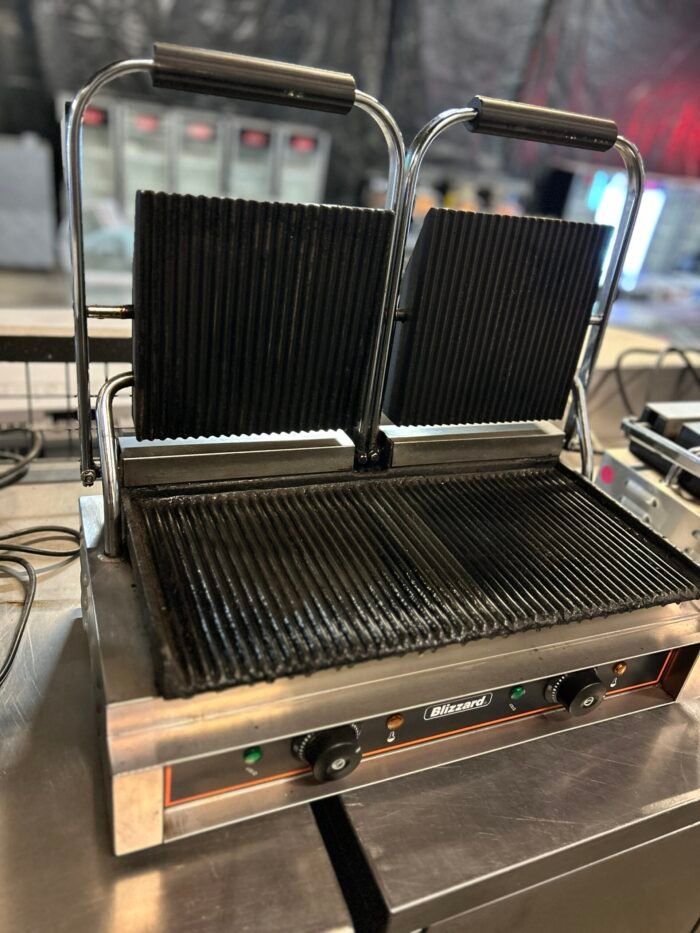 Double Panini machine (ridged plate) - Image 4