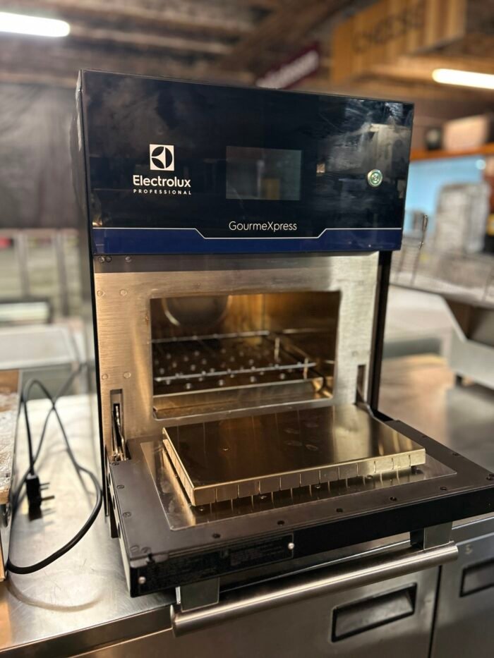 Electrolux GourmeXpress High Speed Oven - Image 3