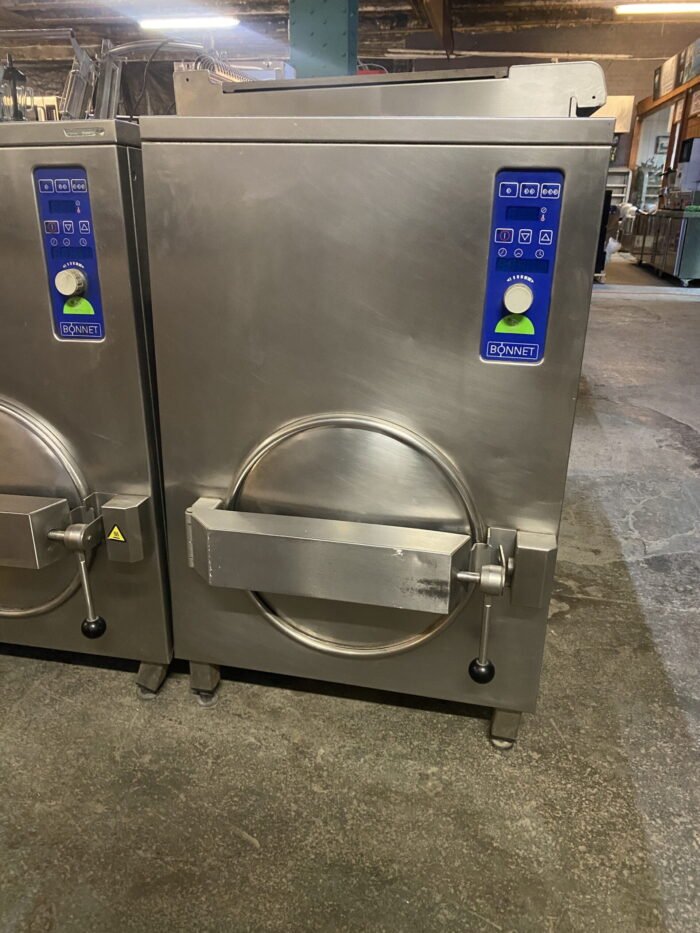 Hobart bonnet steamer - Image 3